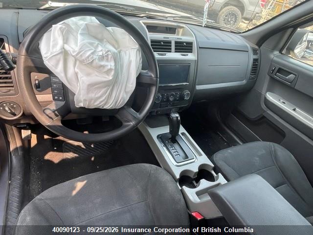 Продажа на аукционе авто 2008 Ford Escape Xlt, vin: 1FMCU93Z88KE79960, номер лота: 40090123