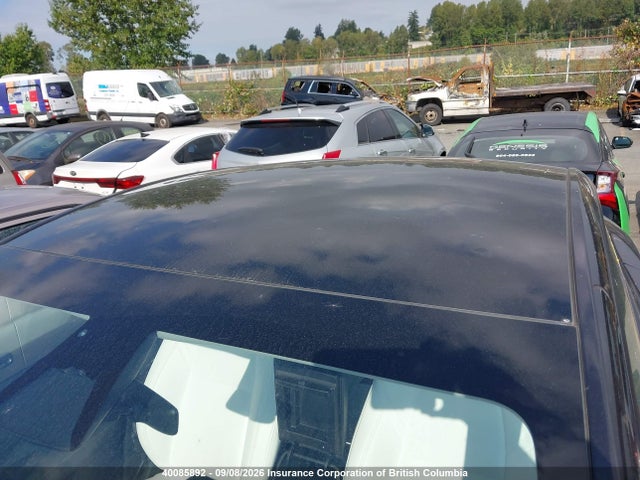 7SAYGDED8RF020287 Tesla Model Y Long Range/rwd