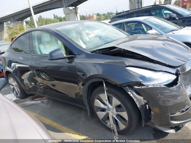 7SAYGDED8RF020287 Tesla Model Y Long Range/rwd