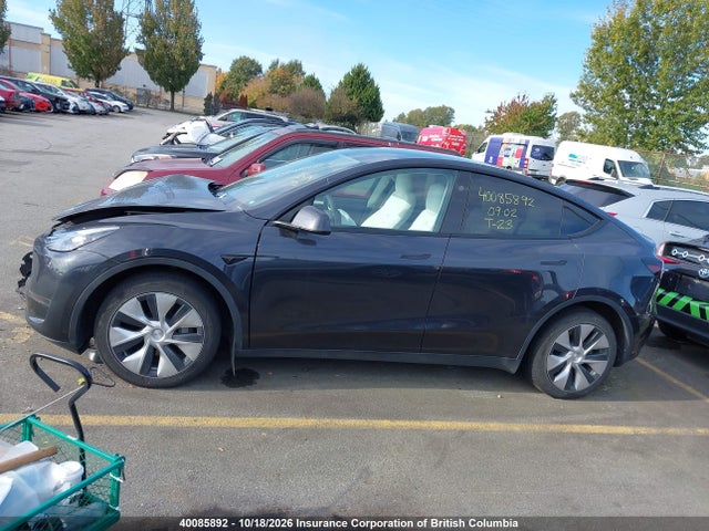 7SAYGDED8RF020287 Tesla Model Y Long Range/rwd