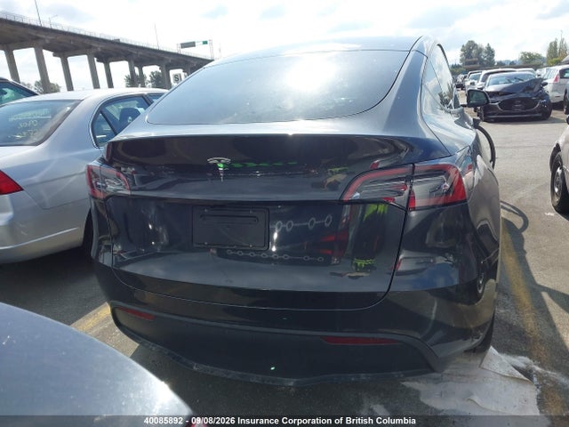 7SAYGDED8RF020287 Tesla Model Y Long Range/rwd