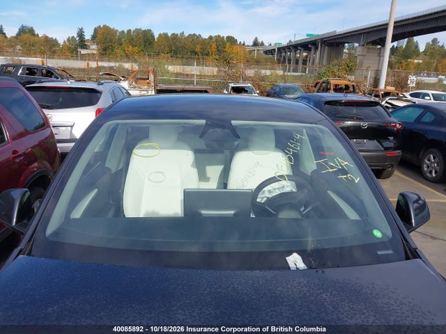7SAYGDED8RF020287 Tesla Model Y Long Range/rwd