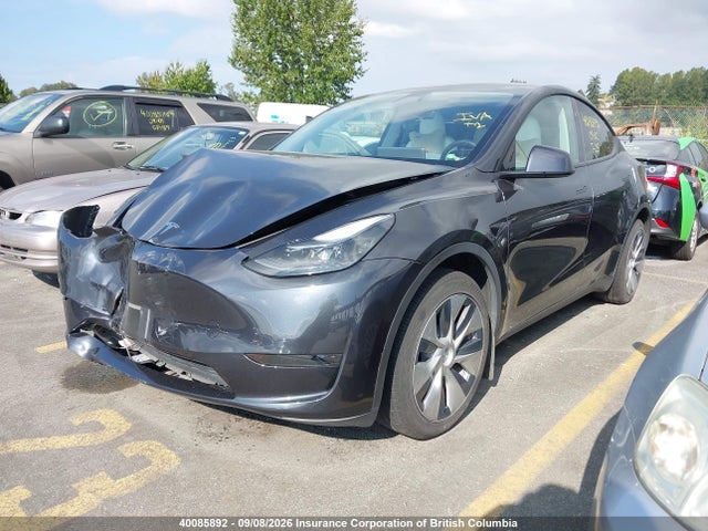 7SAYGDED8RF020287 Tesla Model Y Long Range/rwd