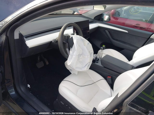 7SAYGDED8RF020287 Tesla Model Y Long Range/rwd