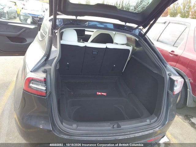 7SAYGDED8RF020287 Tesla Model Y Long Range/rwd