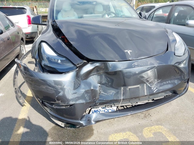 7SAYGDED8RF020287 Tesla Model Y Long Range/rwd