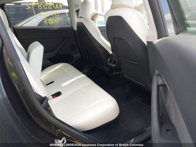 7SAYGDED8RF020287 Tesla Model Y Long Range/rwd