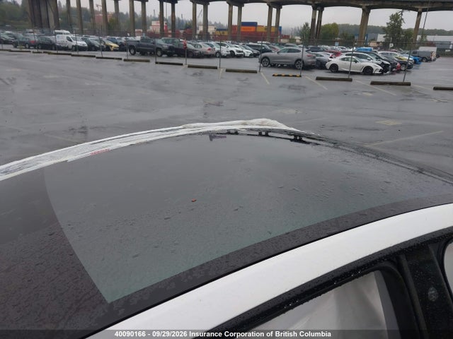 Tesla Model Y 2026 7SAYGDEE3TF323042 Image 12
