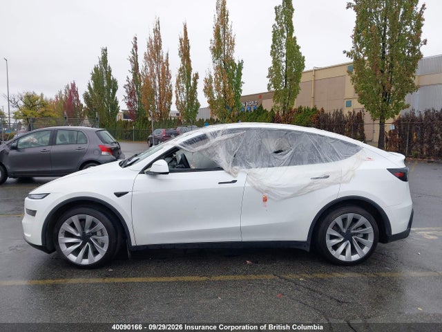 Tesla Model Y 2026 7SAYGDEE3TF323042 Image 15