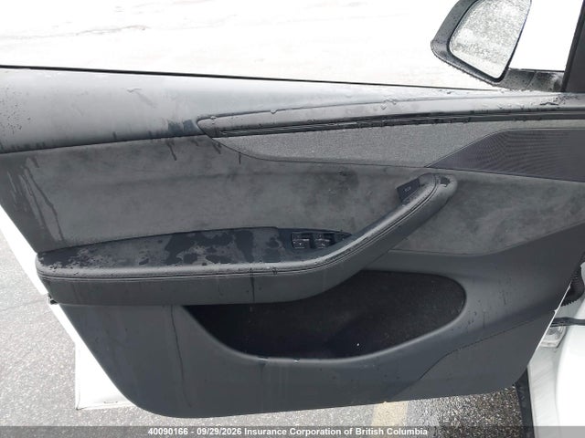 Tesla Model Y 2026 7SAYGDEE3TF323042 Image 21