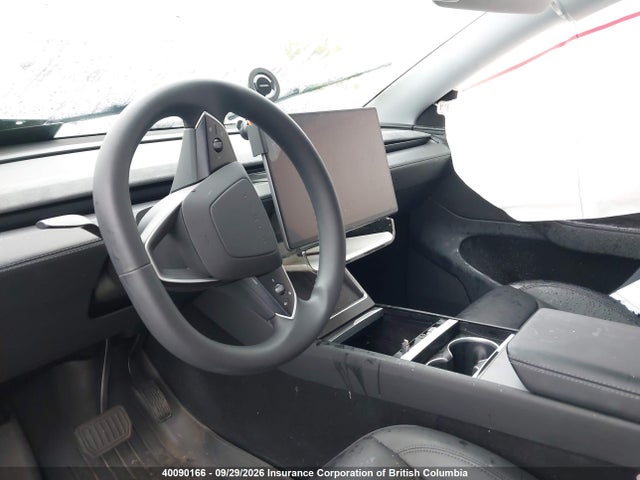 Tesla Model Y 2026 7SAYGDEE3TF323042 Image 22