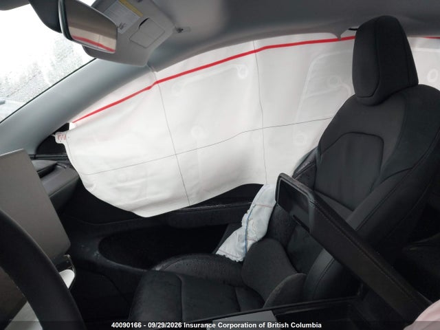 Tesla Model Y 2026 7SAYGDEE3TF323042 Image 5