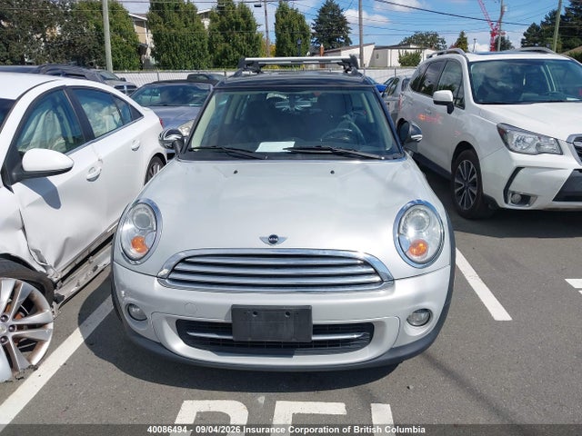 40086494 :رقم المزاد ، WMWZF3C58BTY00073 vin ، 2011 Mini Cooper Clubman مزاد بيع