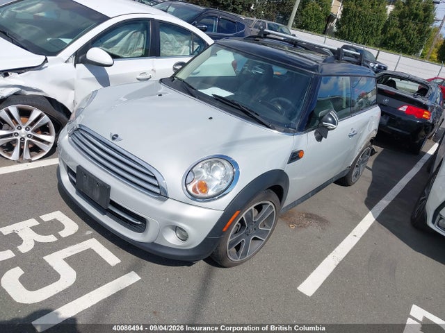 40086494 :رقم المزاد ، WMWZF3C58BTY00073 vin ، 2011 Mini Cooper Clubman مزاد بيع