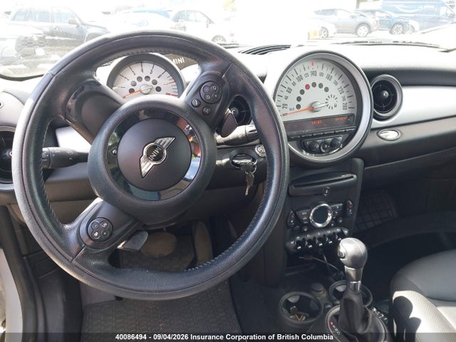 40086494 :رقم المزاد ، WMWZF3C58BTY00073 vin ، 2011 Mini Cooper Clubman مزاد بيع