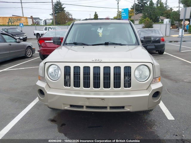 40090200 :رقم المزاد ، 1J4NT2GB4AD610245 vin ، 2010 Jeep Patriot Sport مزاد بيع