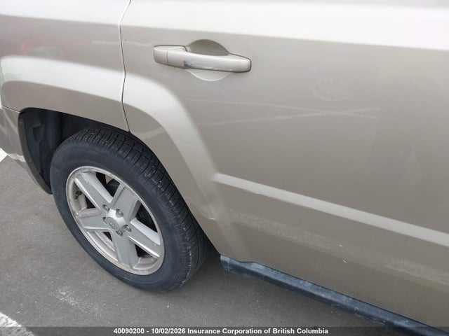40090200 :رقم المزاد ، 1J4NT2GB4AD610245 vin ، 2010 Jeep Patriot Sport مزاد بيع
