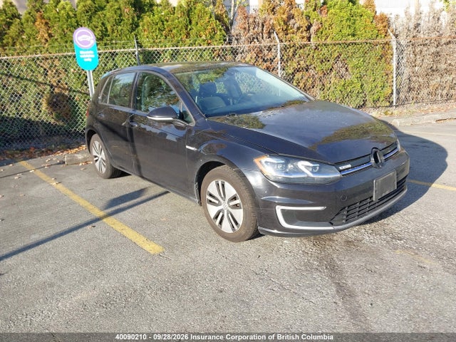 40090210 :رقم المزاد ، WVWPR7AU9HW951434 vin ، 2017 Volkswagen Golf مزاد بيع