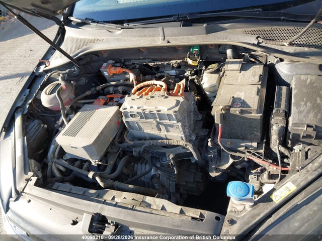40090210 :رقم المزاد ، WVWPR7AU9HW951434 vin ، 2017 Volkswagen Golf مزاد بيع