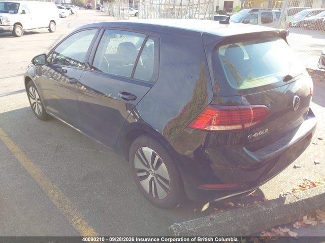 40090210 :رقم المزاد ، WVWPR7AU9HW951434 vin ، 2017 Volkswagen Golf مزاد بيع