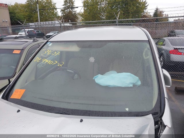 Продаж на аукціоні авто 2004 Toyota Alphard, vin: MNH150028945, номер лоту: 40090216