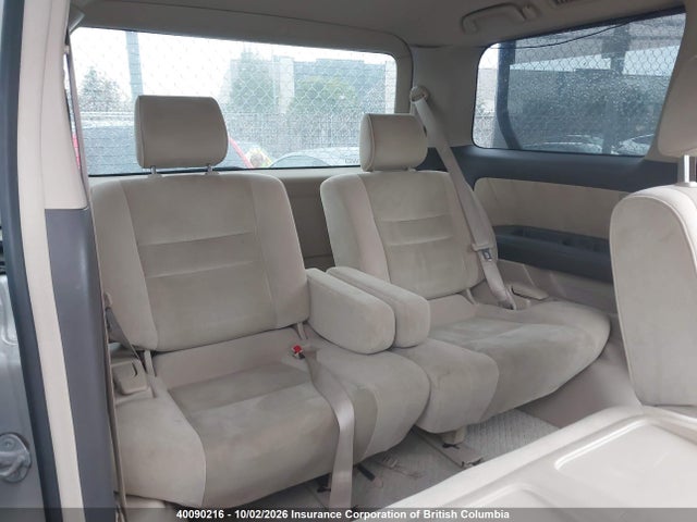 Продаж на аукціоні авто 2004 Toyota Alphard, vin: MNH150028945, номер лоту: 40090216