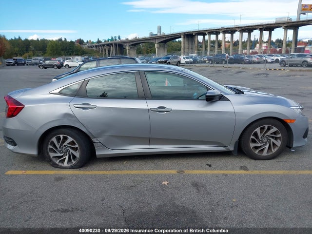 Honda Civic 2018 2HGFC2F69JH037877 Image 13