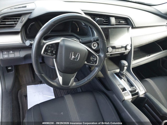 Honda Civic 2018 2HGFC2F69JH037877 Image 19
