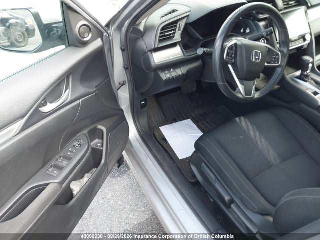Honda Civic 2018 2HGFC2F69JH037877 Image 20