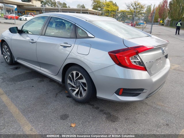Honda Civic 2018 2HGFC2F69JH037877 Image 3