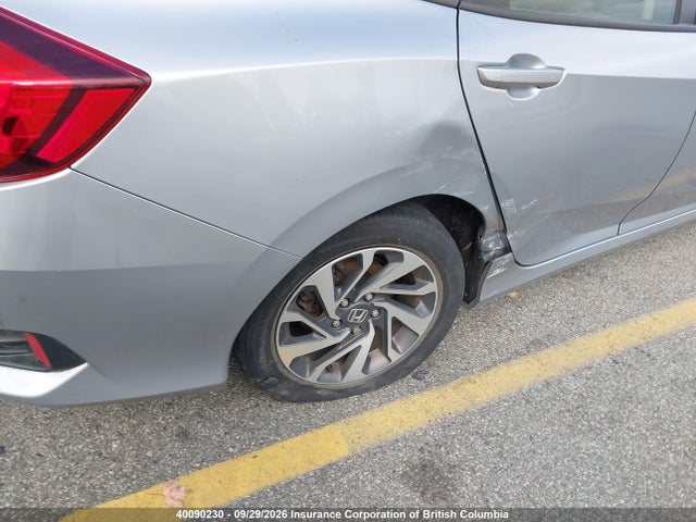 Honda Civic 2018 2HGFC2F69JH037877 Image 6