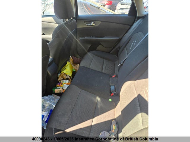40090243 :رقم المزاد ، 3KPF24AD2ME345217 vin ، 2021 Kia Forte مزاد بيع