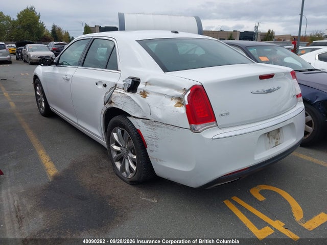 Продаж на аукціоні авто 2015 Chrysler 300, vin: 2C3CCARG6FH854025, номер лоту: 40090262