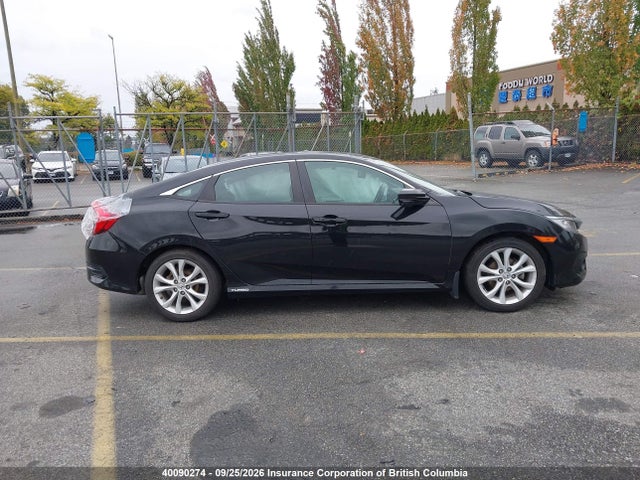 40090274 :رقم المزاد ، 2HGFC1F47JH103402 vin ، 2018 Honda Civic مزاد بيع