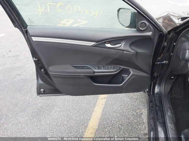 40090274 :رقم المزاد ، 2HGFC1F47JH103402 vin ، 2018 Honda Civic مزاد بيع