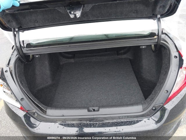 40090274 :رقم المزاد ، 2HGFC1F47JH103402 vin ، 2018 Honda Civic مزاد بيع