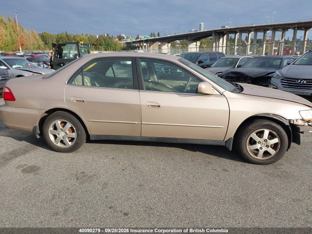 Продажа на аукционе авто 2000 Honda Accord Special Edition, vin: 1HGCG5675YA812590, номер лота: 40090279