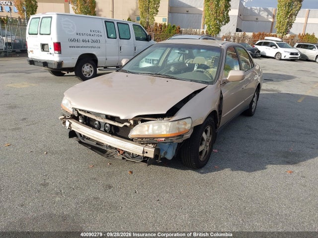 Продажа на аукционе авто 2000 Honda Accord Special Edition, vin: 1HGCG5675YA812590, номер лота: 40090279