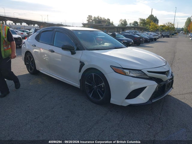 Auction sale of the 2019 Toyota Camry, vin: 4T1B61HKXKU290144, lot number: 40090294