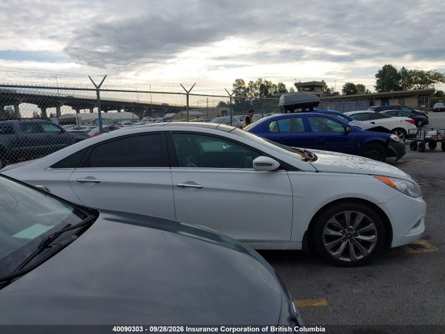 Продажа на аукционе авто 2013 Hyundai Sonata Limited W/navi, vin: 5NPEC4AB4DH639981, номер лота: 40090303