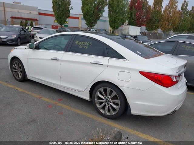 Продажа на аукционе авто 2013 Hyundai Sonata Limited W/navi, vin: 5NPEC4AB4DH639981, номер лота: 40090303