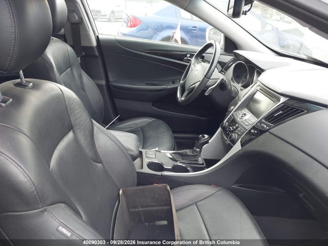 Продажа на аукционе авто 2013 Hyundai Sonata Limited W/navi, vin: 5NPEC4AB4DH639981, номер лота: 40090303