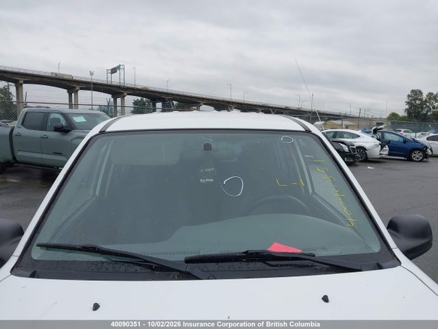 40090351 :رقم المزاد ، 2CNBJ13C7X6927110 vin ، 1999 Chevrolet Tracker مزاد بيع