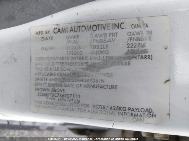 40090351 :رقم المزاد ، 2CNBJ13C7X6927110 vin ، 1999 Chevrolet Tracker مزاد بيع