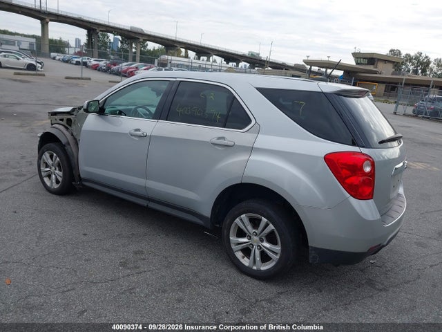 40090374 :رقم المزاد ، 2GNALAEK6F6156031 vin ، 2015 Chevrolet Equinox Ls مزاد بيع