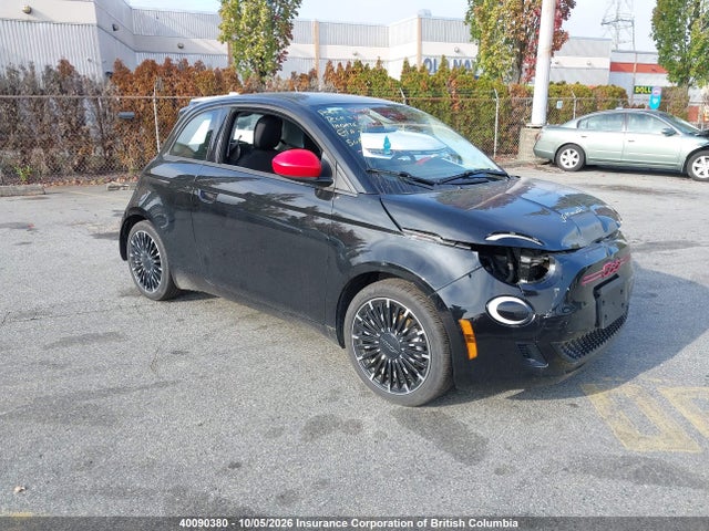 Fiat 500e Red 2024 ZFAFFAA45RX220150 главное изображение