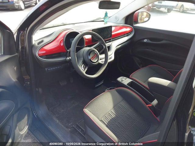 Fiat 500e Red 2024 ZFAFFAA45RX220150 Image 21