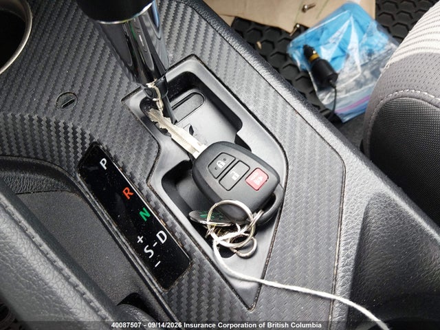 Продажа на аукционе авто 2015 Toyota Rav4 Xle, vin: 2T3RFREV4FW280024, номер лота: 40087507