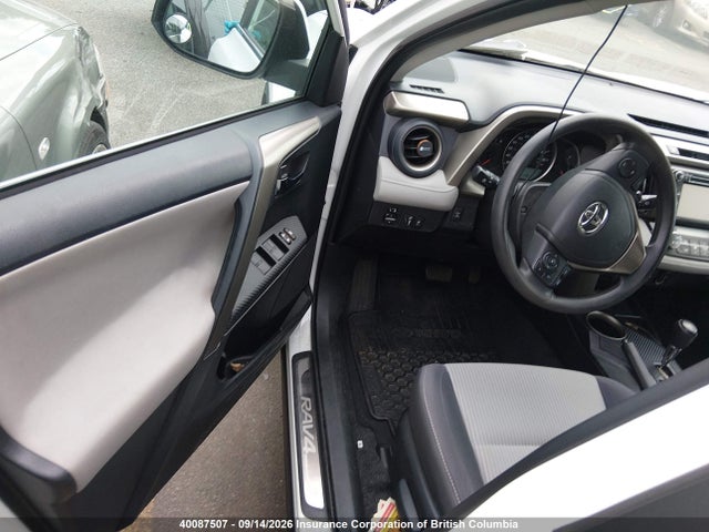 Продажа на аукционе авто 2015 Toyota Rav4 Xle, vin: 2T3RFREV4FW280024, номер лота: 40087507