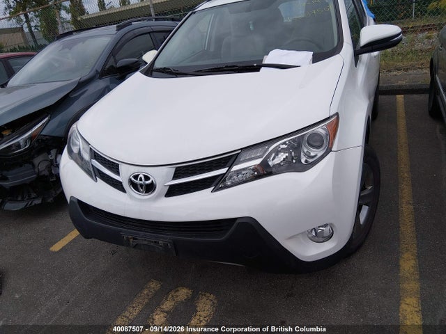 Продажа на аукционе авто 2015 Toyota Rav4 Xle, vin: 2T3RFREV4FW280024, номер лота: 40087507